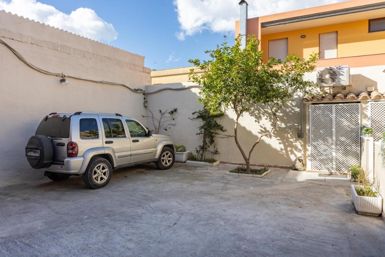 Loft 35 - Private Parking Villa Quartu Sant'Elena Bagian luar foto